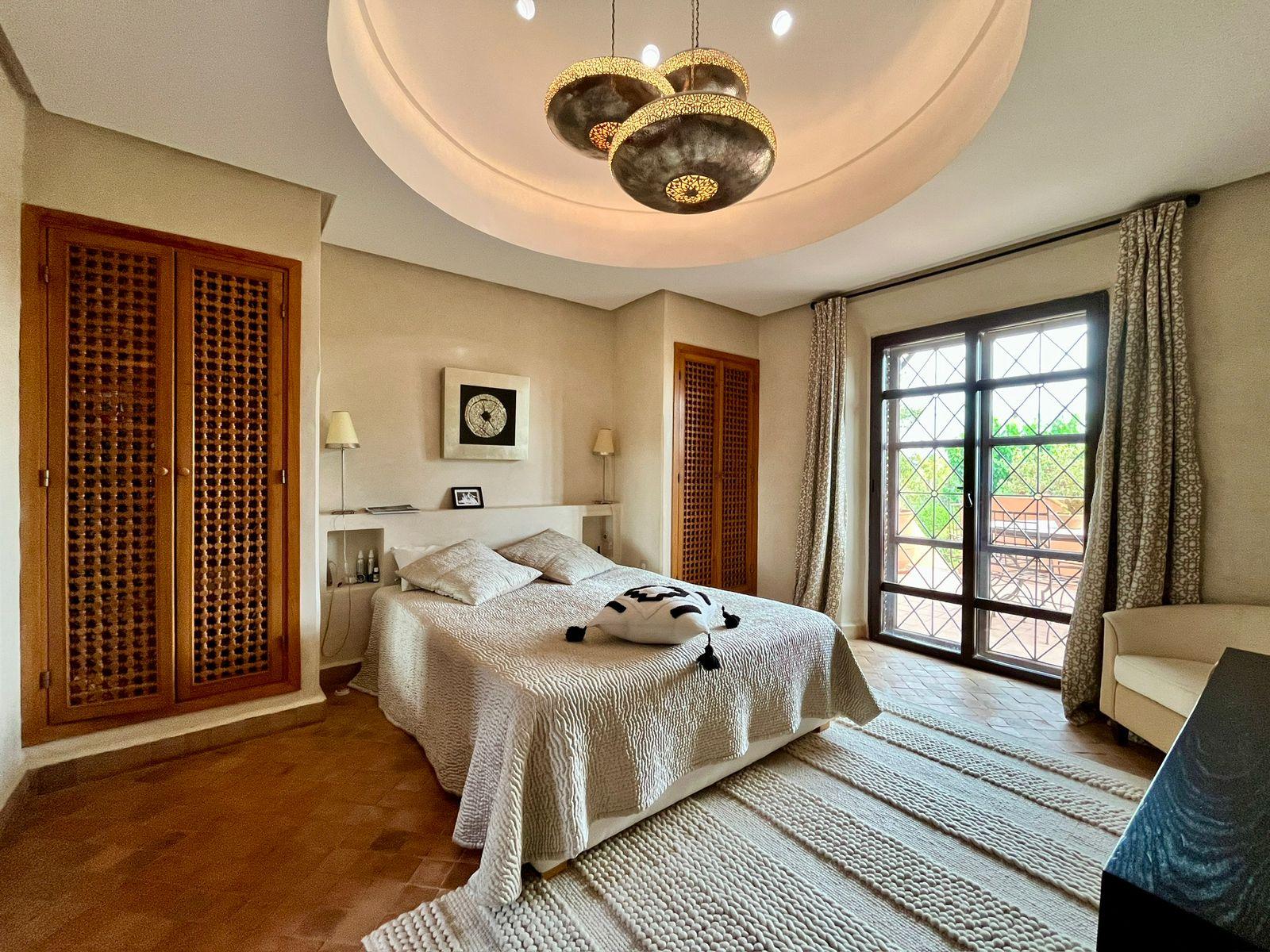 A Vendre belle opportunité villa dans golf d'exeption terrain de plus de 1200 m2