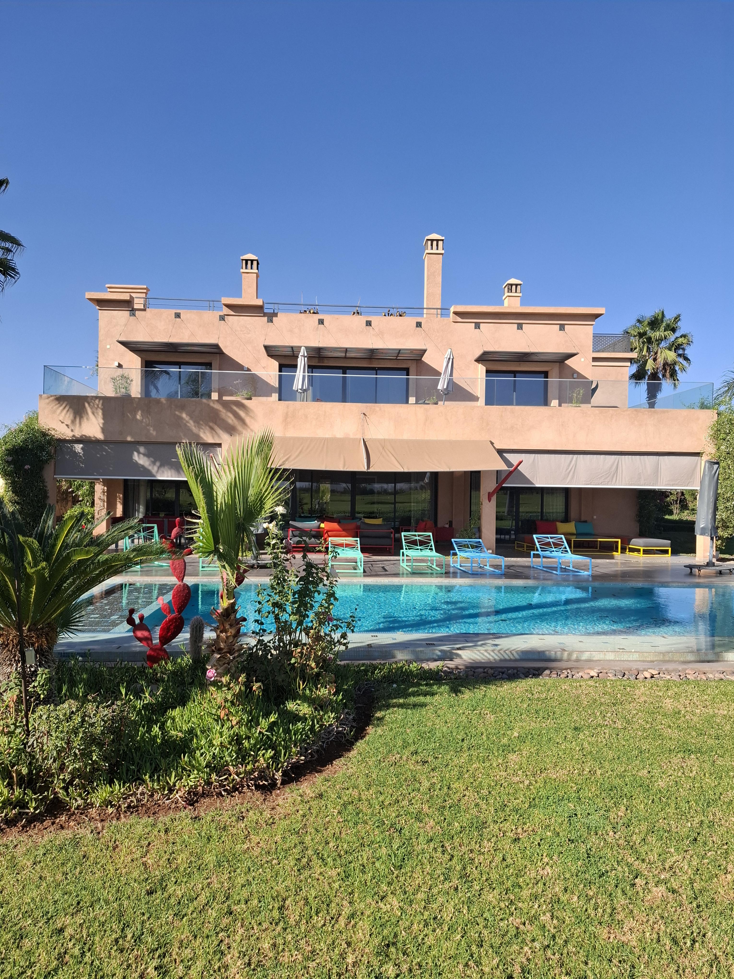 Magnifique Villa de 7  chambres en 1ère ligne sur golf de prestige